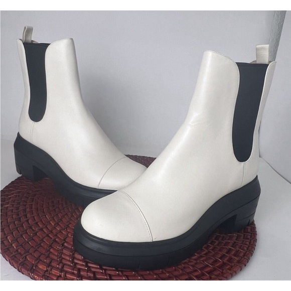 Stuart Weitzman Norah Leather Lug Sole Chelsea White Boots - Picture 5 of 9